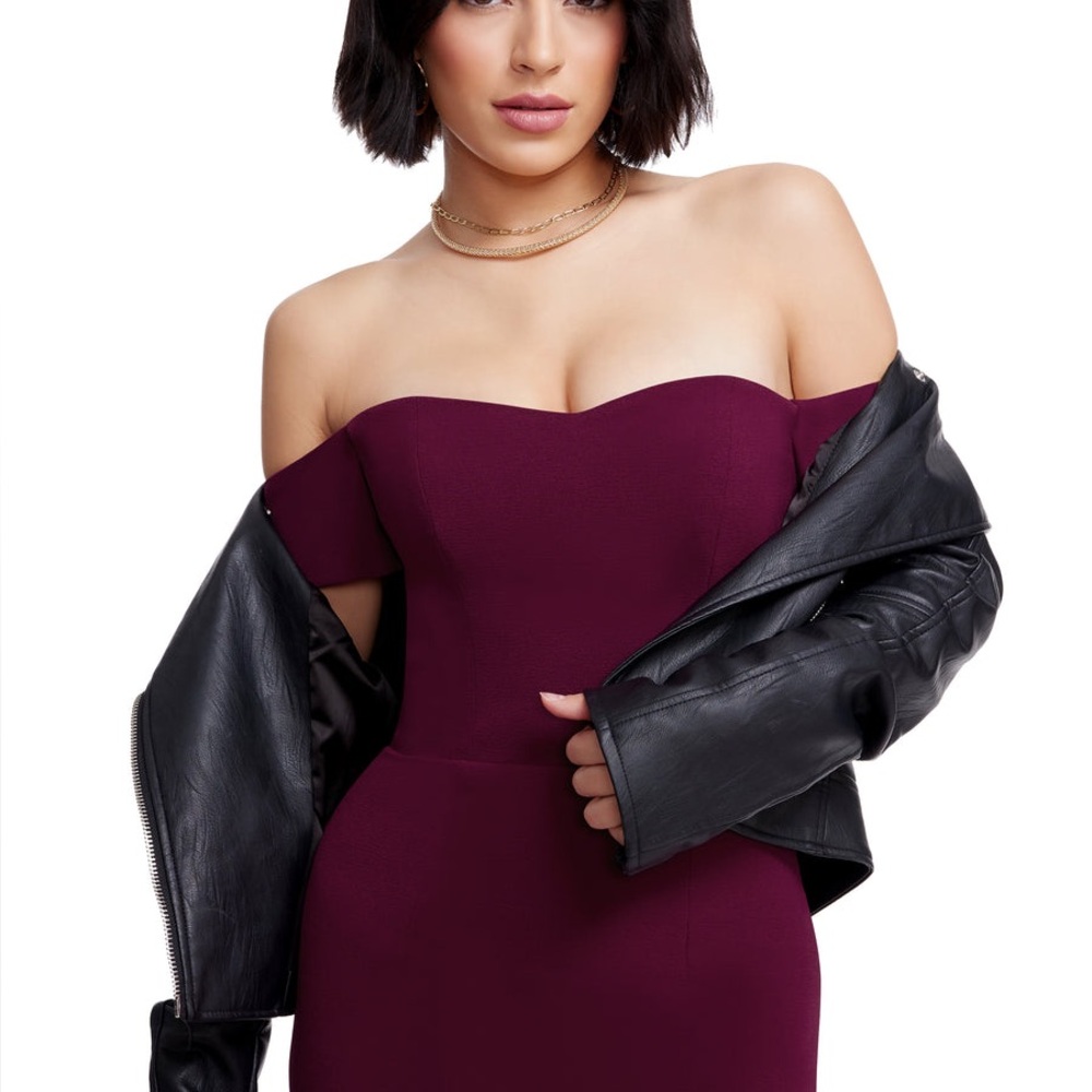 Bailey Dress
DRESS THE POPULATION NWT - Picture 1 of 14